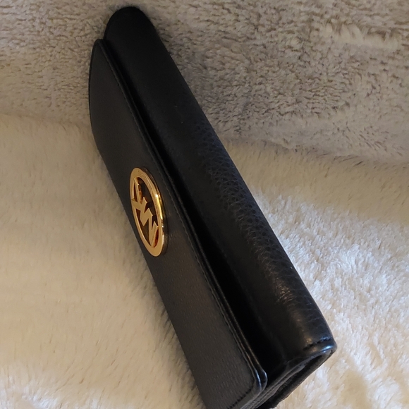 🌺 NEW Michael Kors Black Pebbled Leather Wallet - Picture 10 of 12